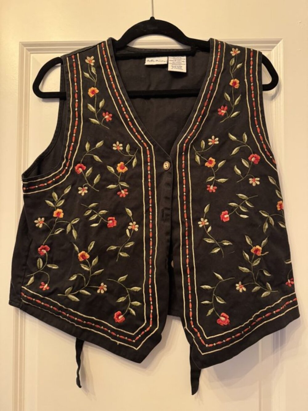 Vintage Bobbie Brooks Black Embroidered Floral Vest Sz M